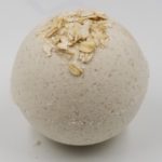 oatmeal-milk-honey-bath-bomb (1)
